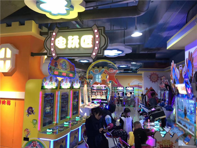 室內(nèi)兒童淘氣堡樂(lè)園安全正規(guī)檢查事項(xiàng)包括哪些？