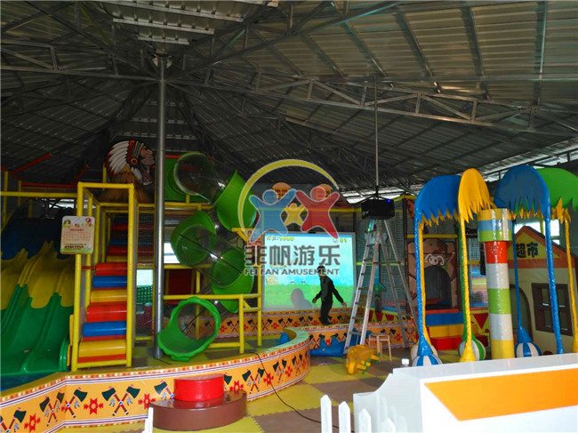 茂名市食為天農(nóng)業(yè)科普?qǐng)@室內(nèi)淘氣堡樂(lè)園