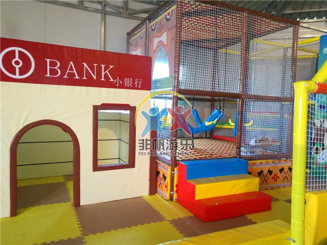 茂名市食為天農(nóng)業(yè)科普?qǐng)@室內(nèi)淘氣堡樂(lè)園
