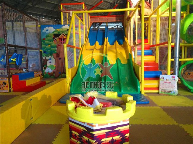 茂名市食為天農(nóng)業(yè)科普?qǐng)@室內(nèi)淘氣堡樂(lè)園
